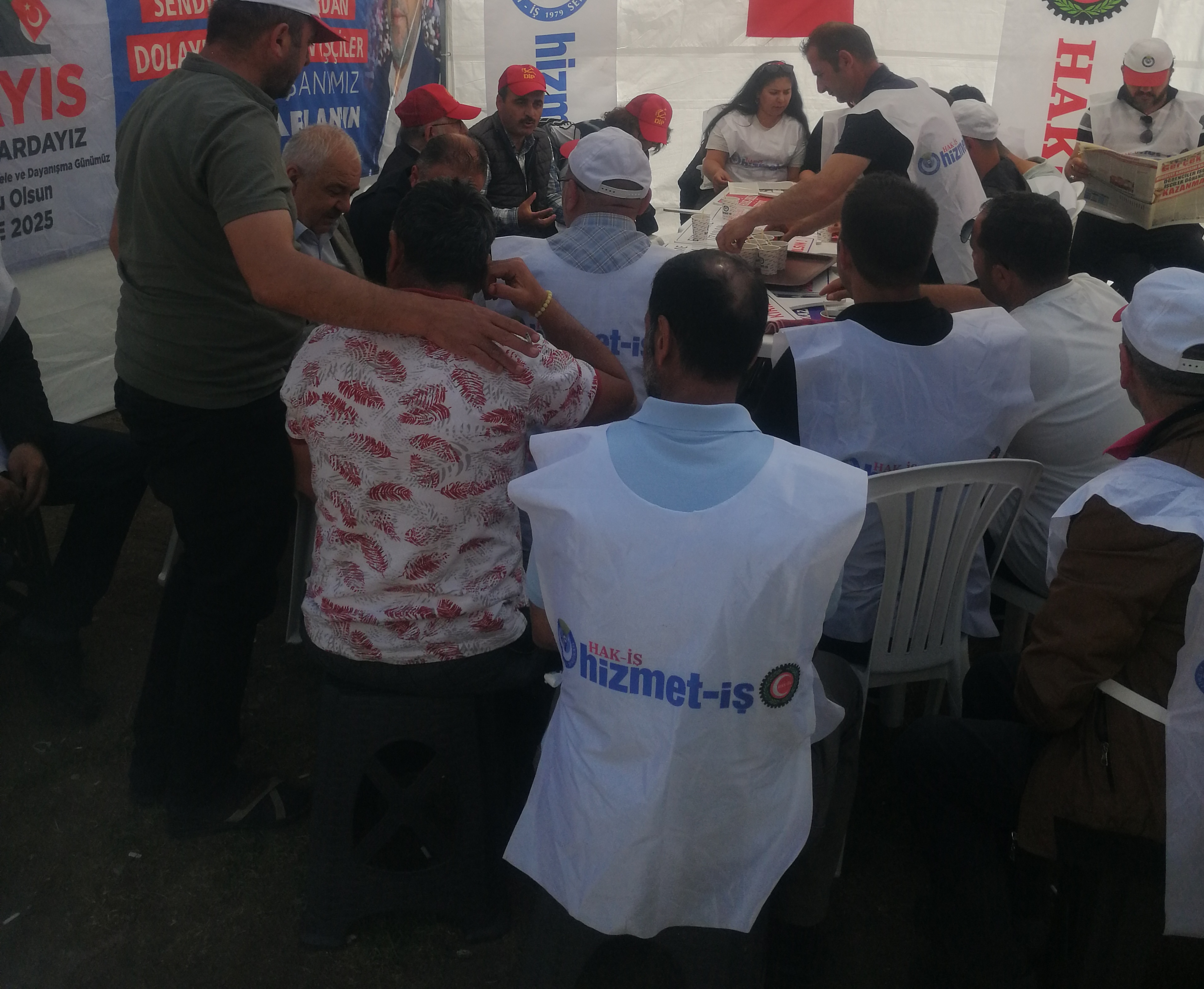 Altındağ Belediyesi’nde grev kararlılıkla sürüyor