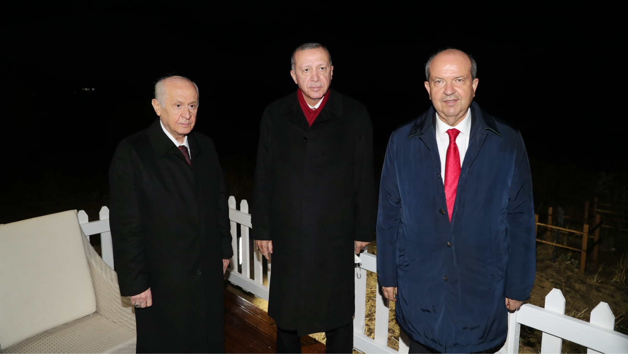 Kıbrıs kimsenin plakası, yavrusu, kumarhanesi, kara para aklama merkezi ya da uçak gemisi olamaz! Kıbrıs Kıbrıslılarındır! 