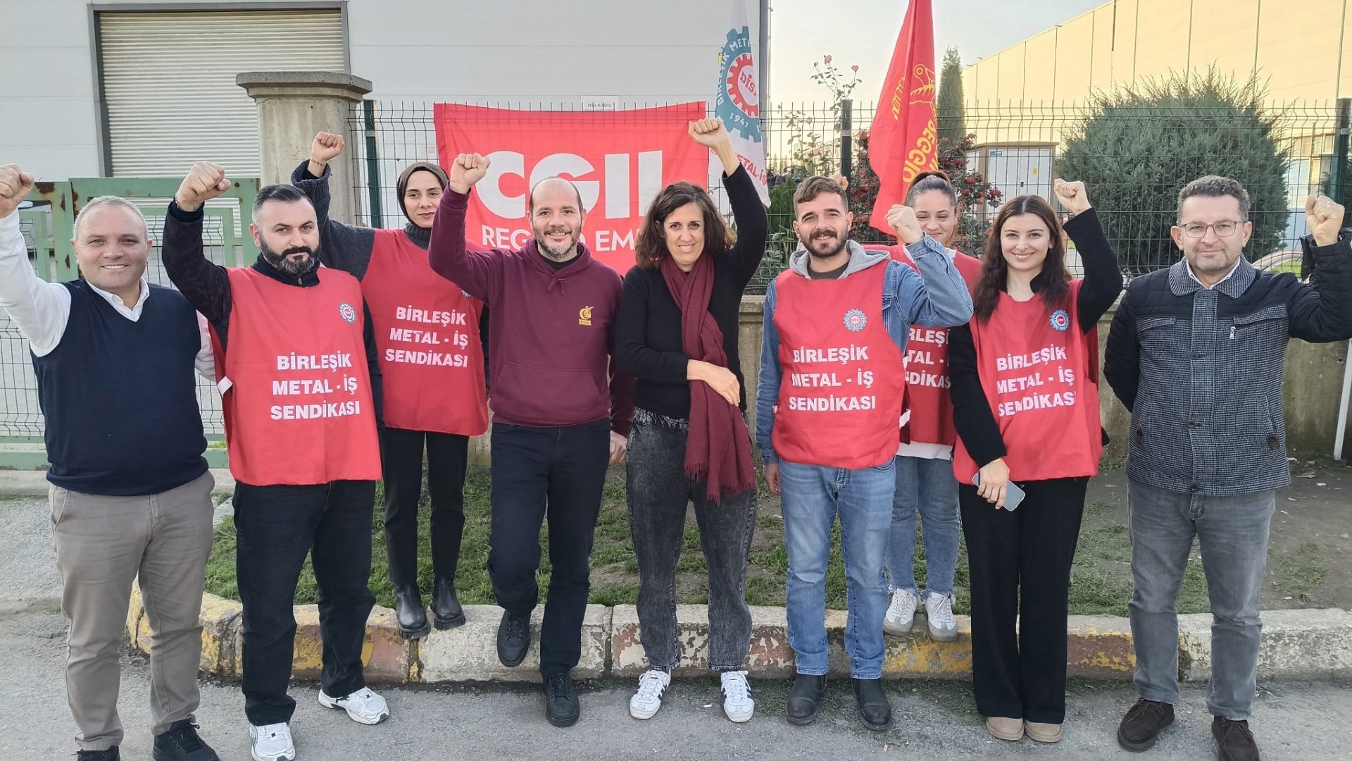 SAG Hidrolik işçilerinin onurlu direnişi devam ediyor!