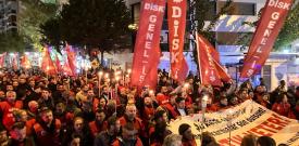 İşçi düşmanı Cemil Tugay yenilecek, direnen belediye işçileri kazanacak!