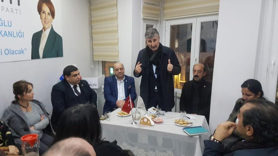 Kayı Boyu bayraklı Amerikan muhalefeti nasıl sosyalistlerin müttefiki oldu?